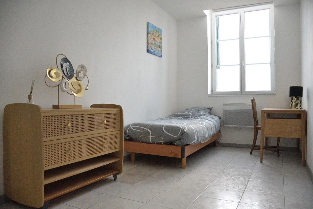Domus Lemaitre 1 Bouchain - Parking - Wifi Tv - 2 Chambres - Proche Gare Et Commerces Lieu-Saint-Amand Exterior foto